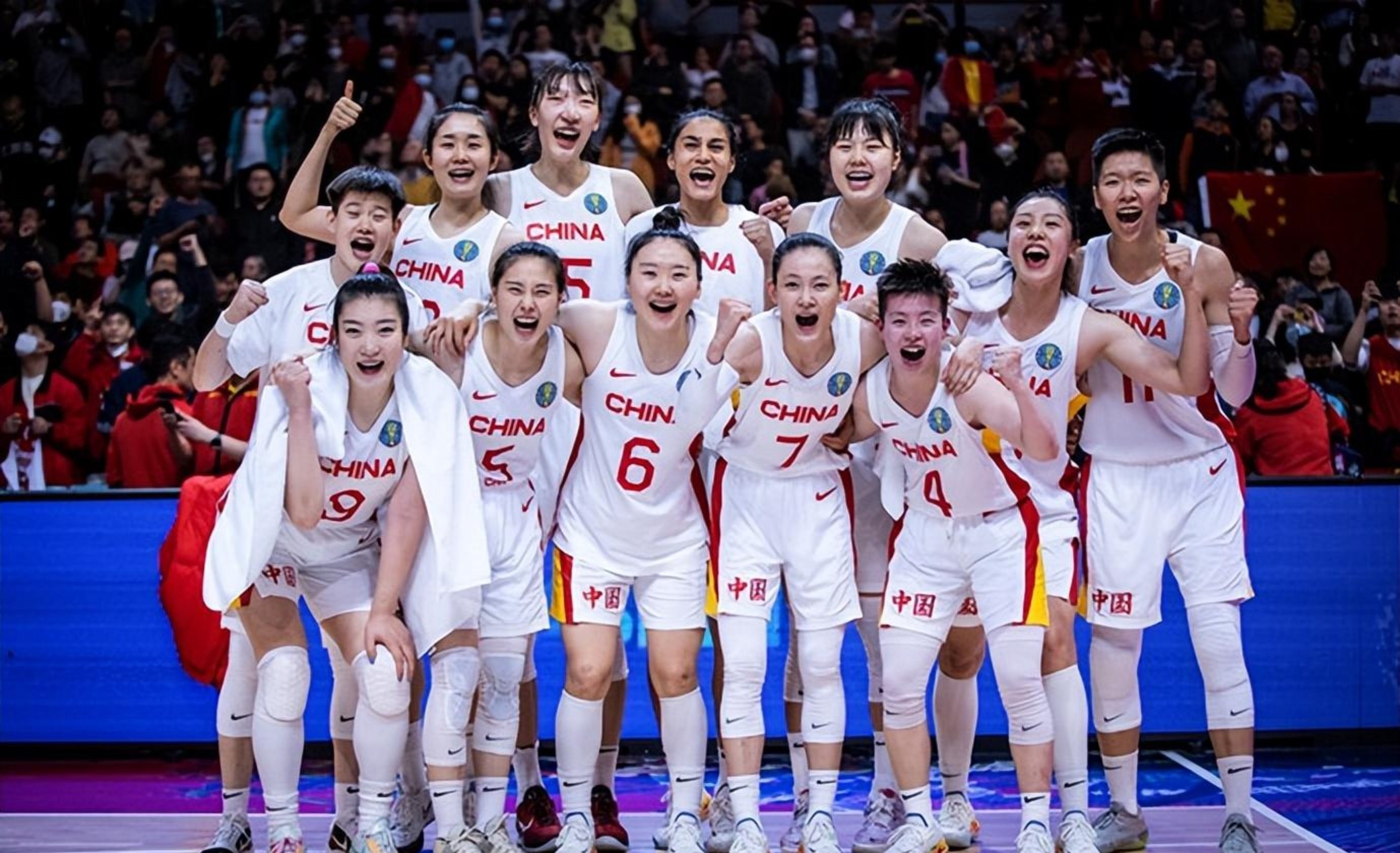 体坛午爆｜东亚杯中国女足今战日本，亚洲杯中国女篮今战新的简单介绍